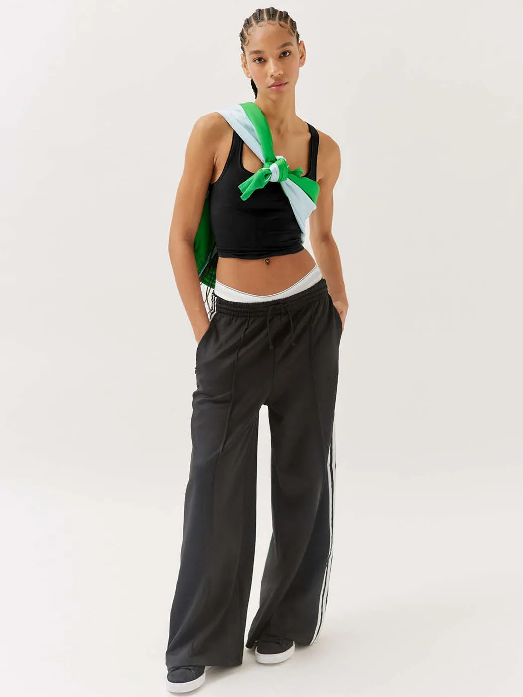 Black Knitted Sexy Ribbed Crop Top