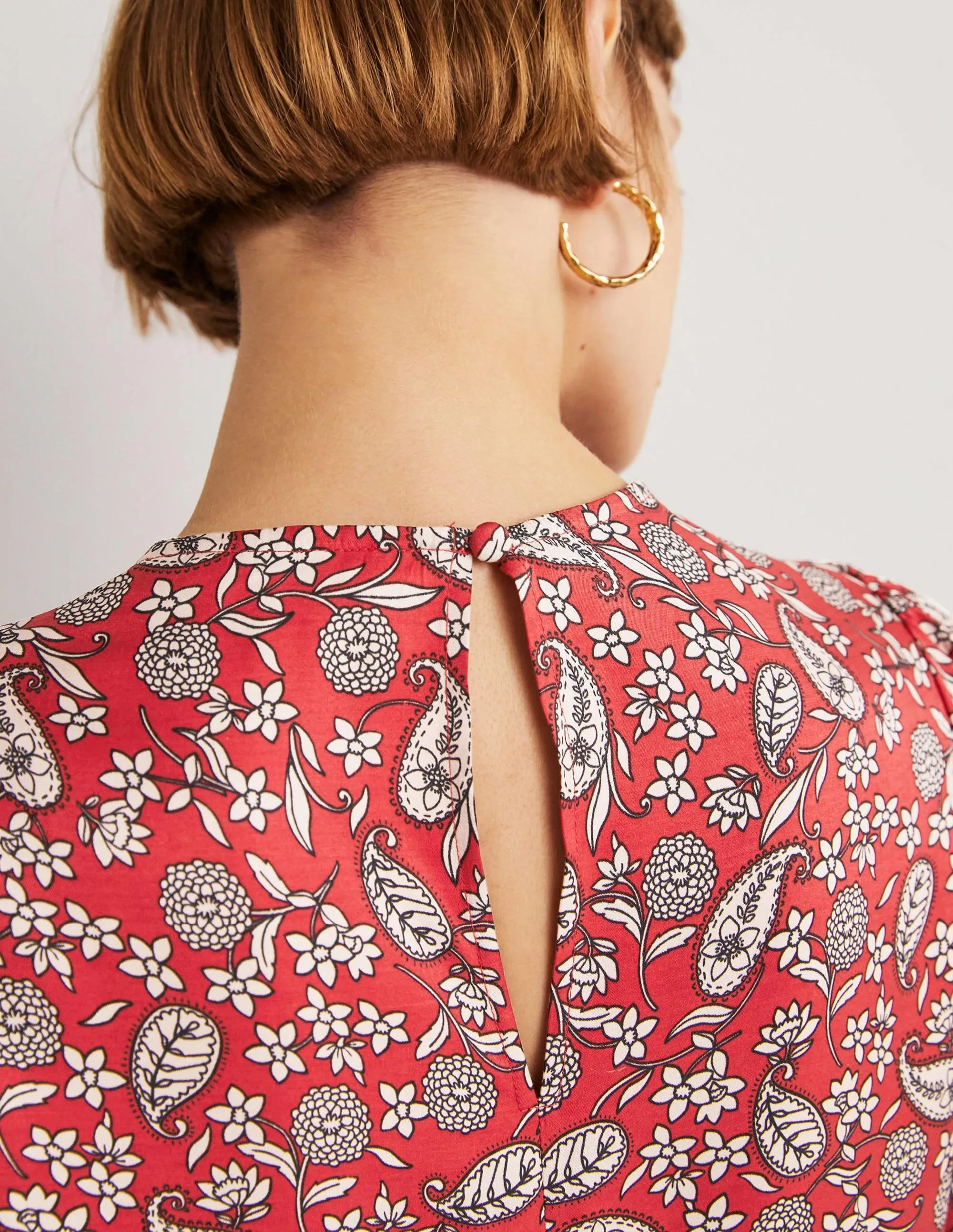 Flutter Sleeve Crew Neck Top-Poinsettia Red, Flower Garden