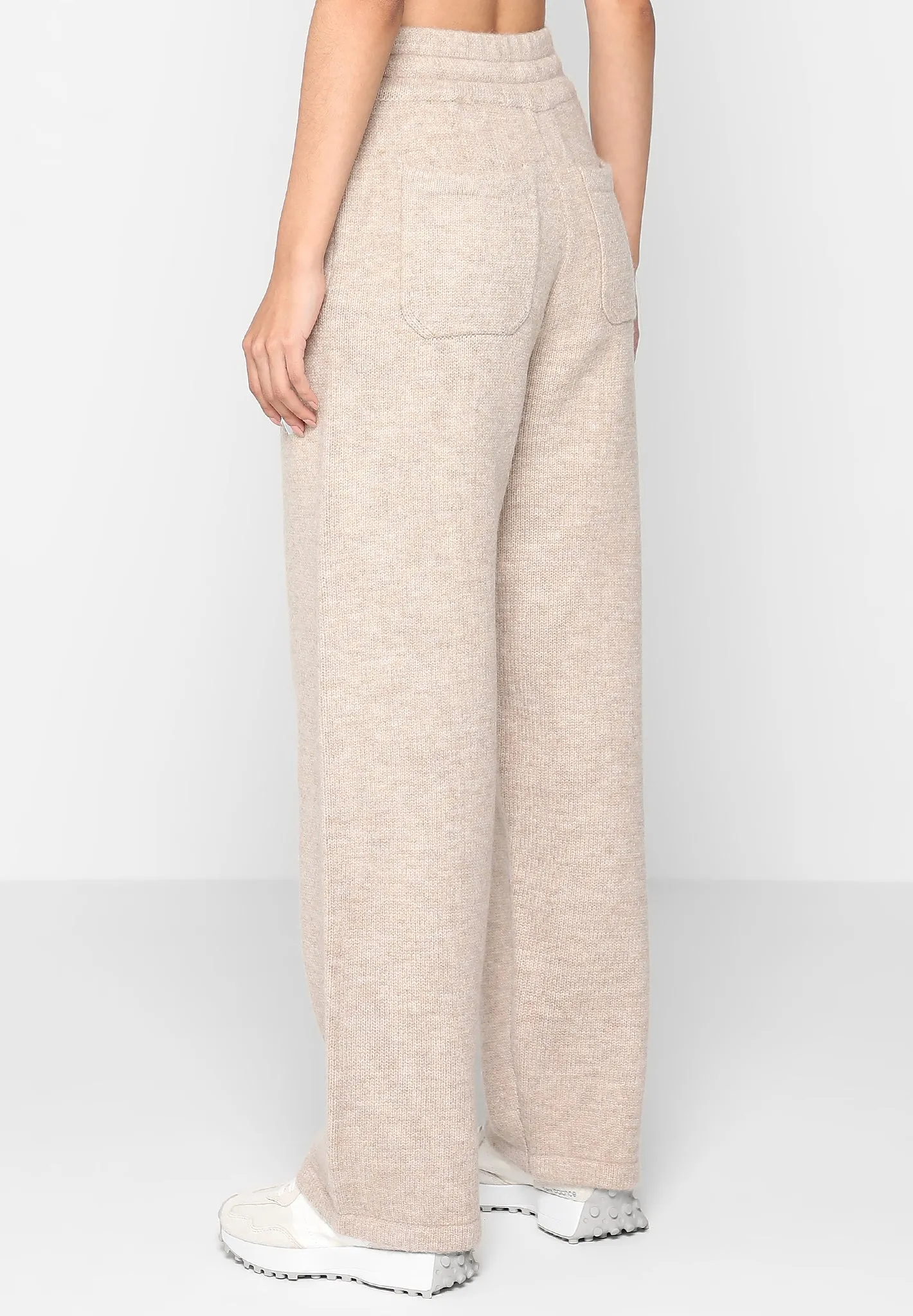 Knitted Relaxed Fit Eiffel Joggers - Beige