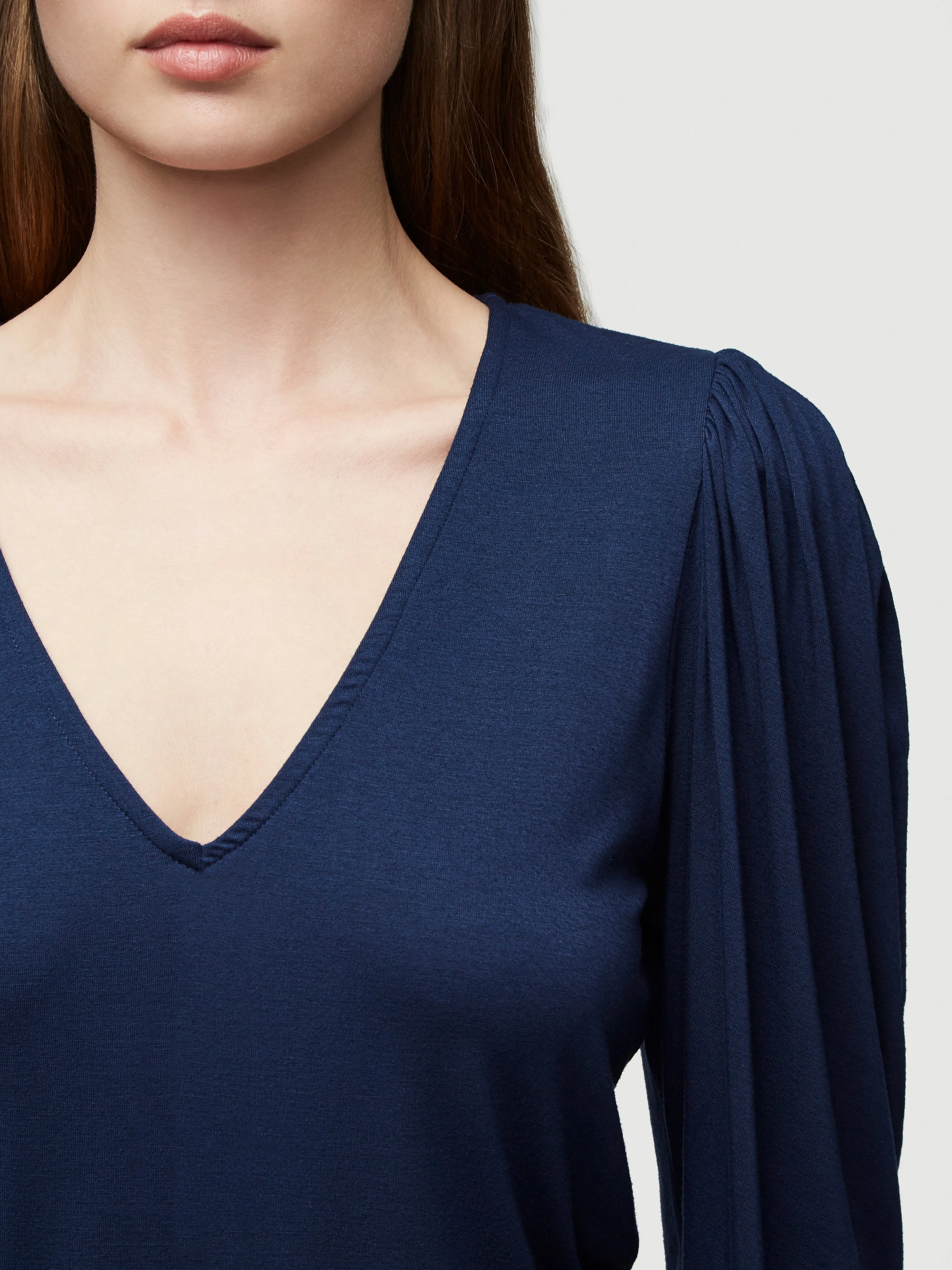 Shirred V Neck Knit Top -- Navy