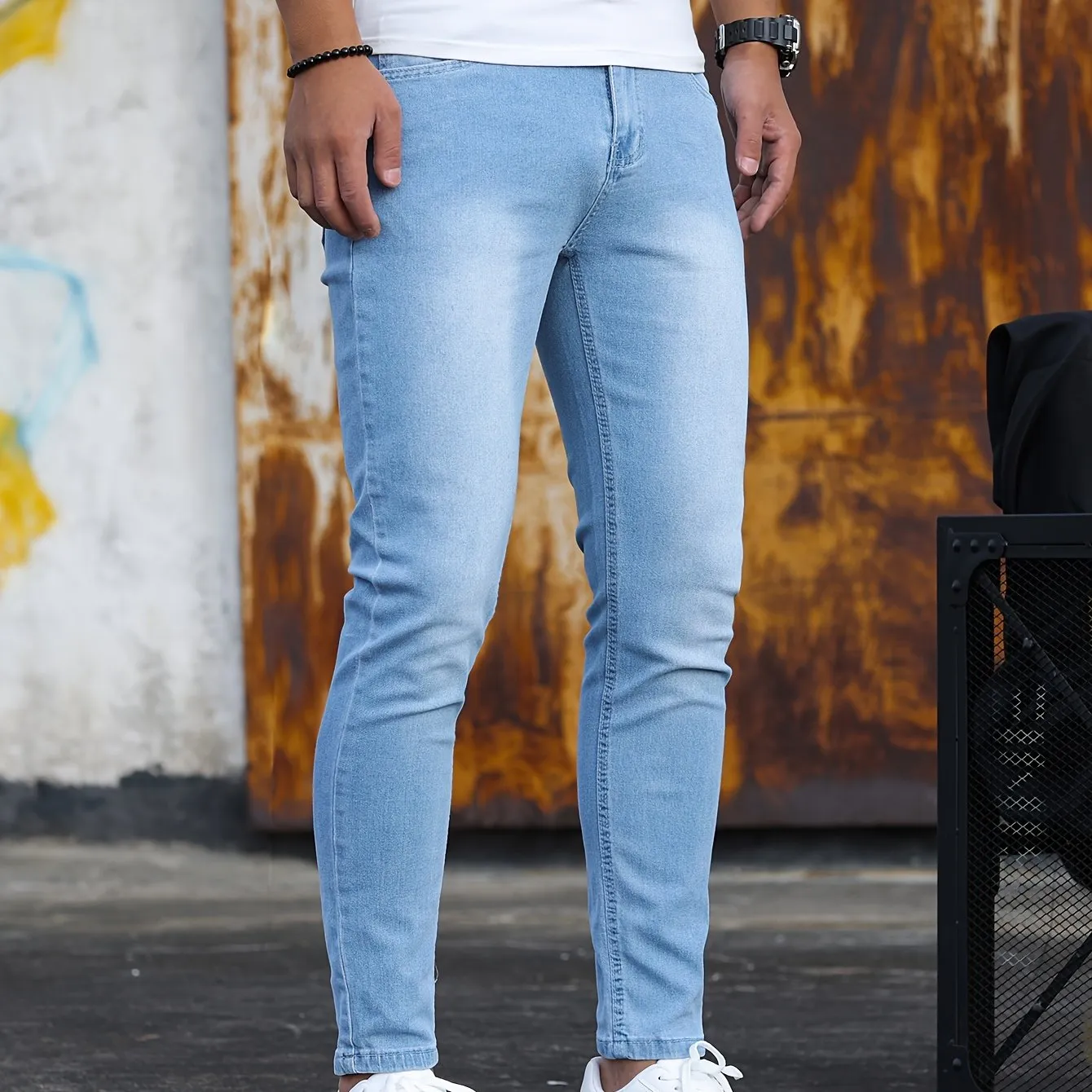 Trendy Men’s Slim-Fit Jeans - Comfortable Stretch Denim for Everyday Wear
