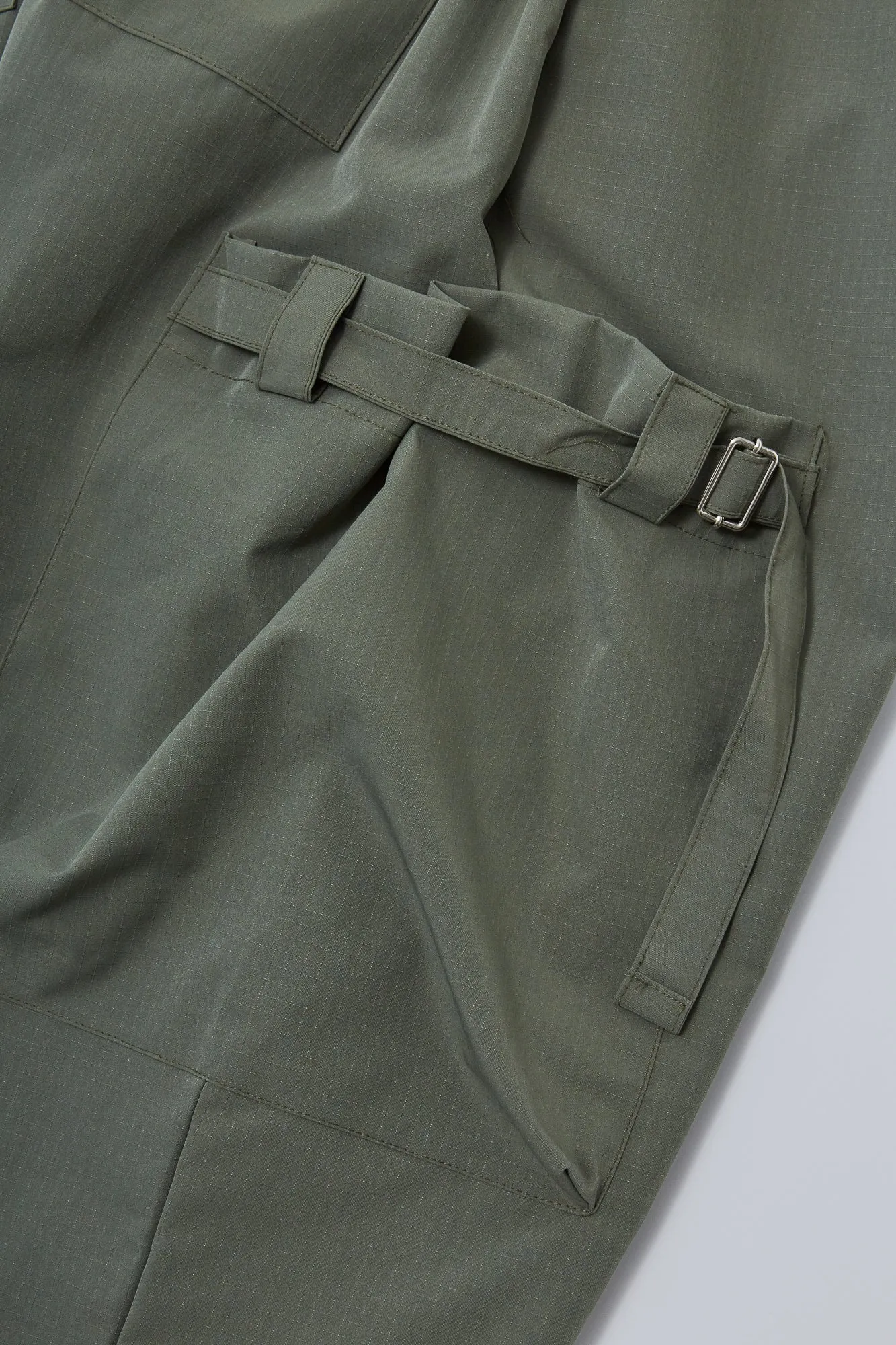 Unbalanced Pocket Wide Cargo Pants